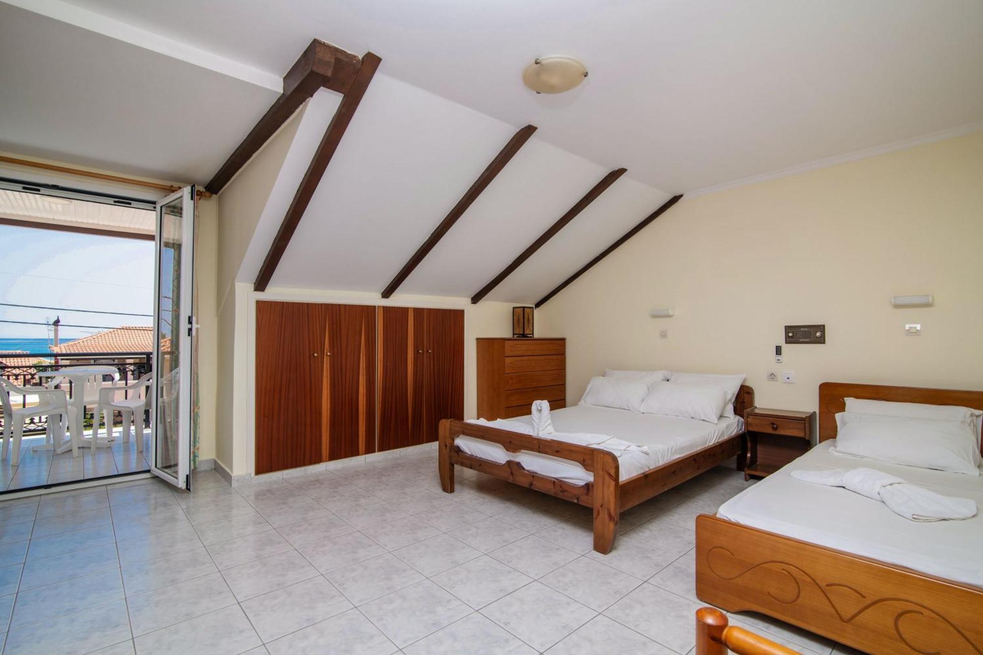 Sunbliss Studios & Apartments Alykes  Cameră foto
